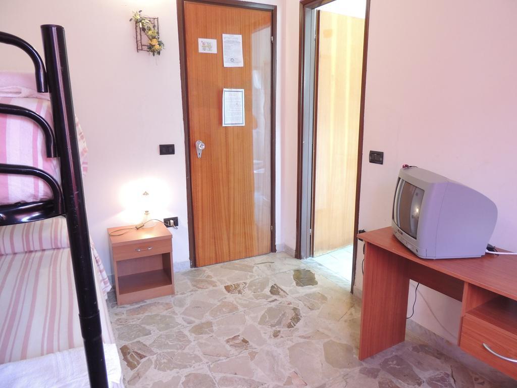 Albergo Il Terrazzino Vibo Valentia Marina Habitación foto